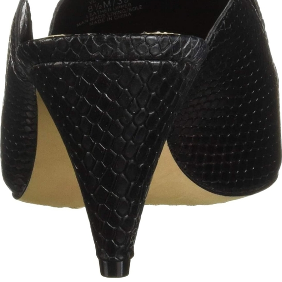 Vince Camuto Women's Cessilia - Picture 5 of 5